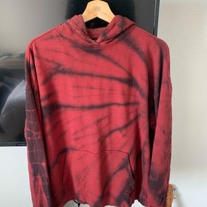 No Boundaries Red Tye-Dye Medium Sweatshirt
